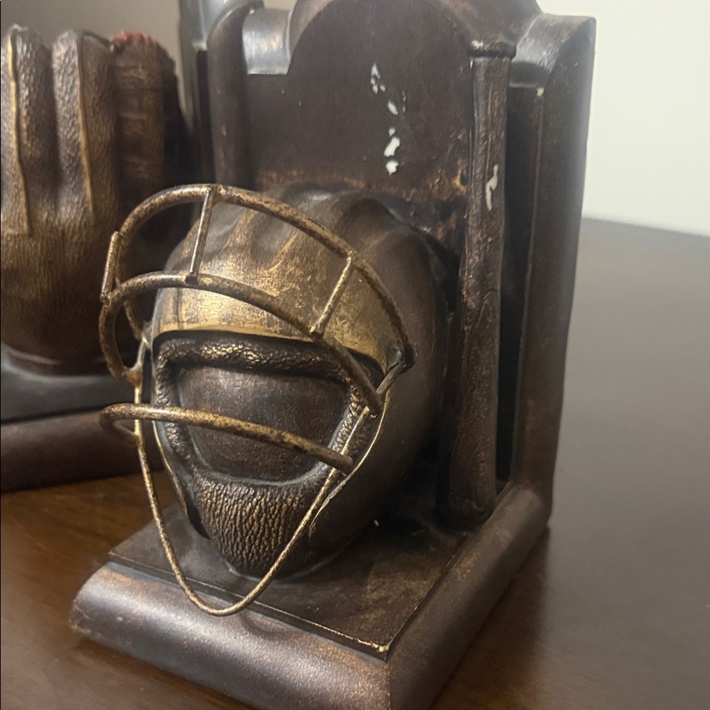 Baseball Themed Bookends - Picture 3 of 8